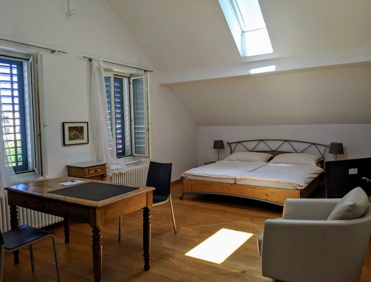 Rooms-Zimmer Neuhausen Am Rheinfall Buitenkant foto